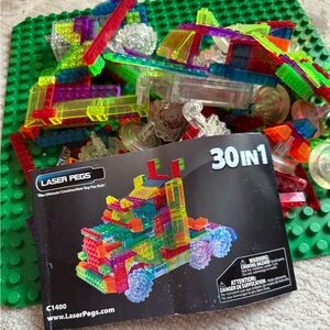 Laser Pegs "Big Rig" 3D Light Board, 281pc, 30 in 1 Construction STEM Toy Age 5+